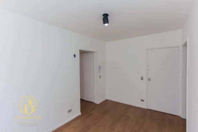 Imagem Apartamento à venda ou locação, 38 m², com 1 dormitório e 1 vaga. Pinheiros