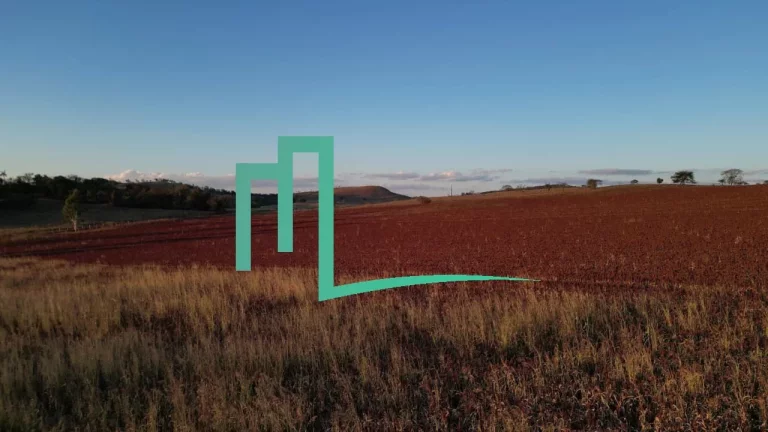 Imagem Fazenda entre Cassia e Passos