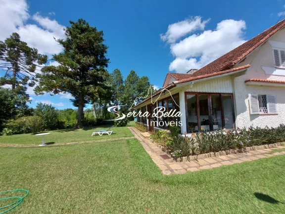 Imagem Casa com 4 dormitórios à venda, 255 m² por R$ 1.290.000,00 - Três Córregos - Teresópolis/RJ