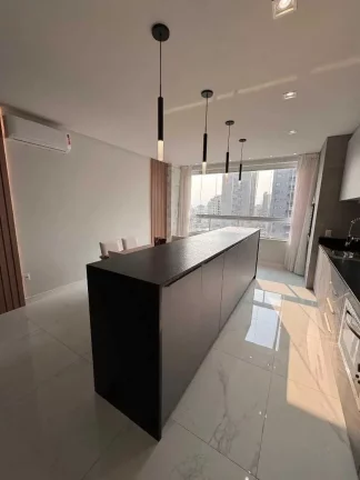 Imagem Apartamento mobiliado com 2 suítes e 2 vagas de garagem em Balneário Perequê