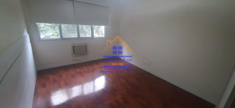 Imagem Apartamento com 3 quartos, copa cozinha, 1 suíte, dependências completas, 2 vagas à venda, 110 m² por R$ 530.000 - Grajaú - Rio de Janeiro/RJ.