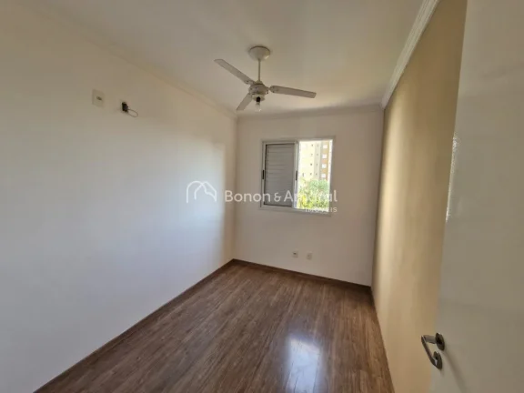 Imagem Excelente apartamento de 71m² em uma localização privilegiada de Campinas. Conta com 3 dormitóri...