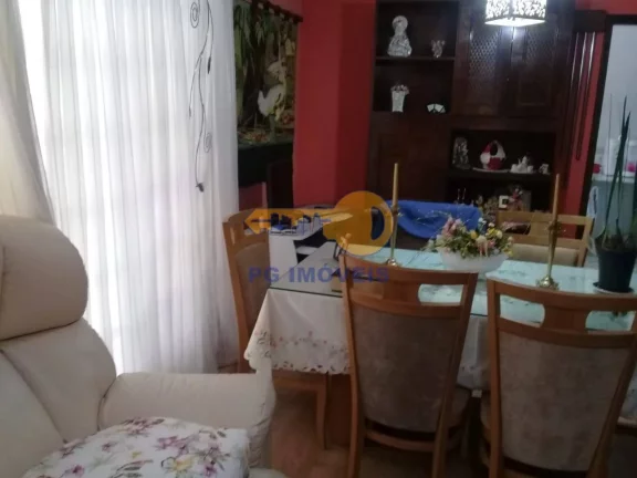 Imagem EXCELENTE CASA EM CONDOMINIO NO BAIRRO ALTO EM CURITIBA