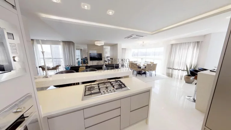 Imagem Apartamento frente mar para locação em Balneário Camboriú.