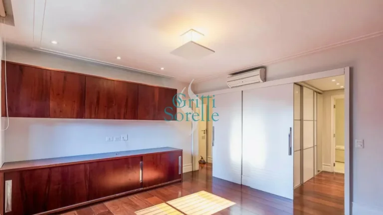 Imagem Apartamento à Venda em Moema - São Paulo/SP.