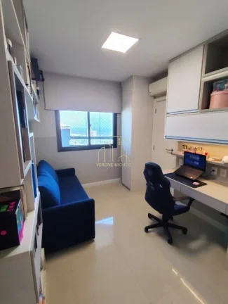 Imagem Apartamento de Luxo à Venda em Patamares: 4 Quartos, 4 Suítes, 3 Salas, 5 Banheiros, 3 Vagas, 196m² - Salvador-BA