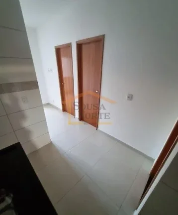 Imagem Apartamento de 41 m² muito bem distribuído, com 2 dormitórios e 1 banheiro. Possui área de servi...
