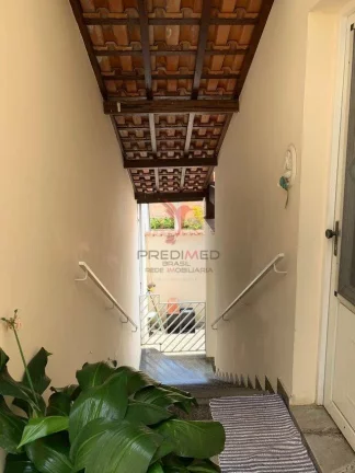 Imagem Compre essa ...oacute;tima casa, localizada no bairro Portal das Colinas. O im...oacute;vel cont...e...