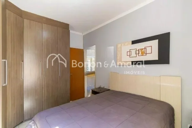 Imagem Imóvel amplo à venda com 3 quartos e 2 banheiros no total. Este imóvel está bem equipado O imóv...