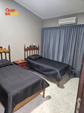 Imagem Imperdível: Casa à venda em Ribeirão Preto-SP, Parque Residencial Lagoinha! 3 quartos, 1 suíte, 4 banheiros, 1 sala, 3 vagas, 300 m²!