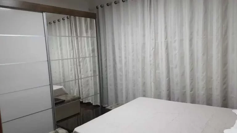 Imagem Casa com 2 dormitórios e 3 vagas de garagem no Centro de Tijucas