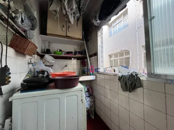 Imagem Apartamento com 2 dormitórios no 1º andar à venda, 68 m² por R$ 297.000 - Campo Grande - Santos/SP