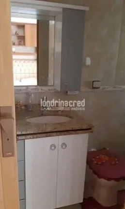 Imagem Apartamento no Portal das Palmeiras – 3 Quartos, 2 Banheiros, Sala Ampla, Cozinha, 1 Vaga de Garagem | 92m² de Área Útil | Conforto e Ótima Localização!