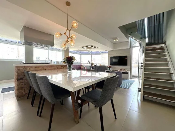 Imagem Cobertura Duplex, mobiliada e decorada à venda no coração da Vila Olimpia.