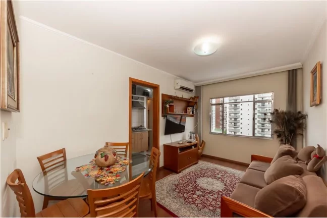 Imagem Apartamento à venda em São Paulo, Vila Nova Conceição, com 2 quartos, 70m2