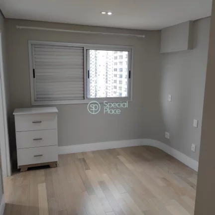 Imagem Ótimo apartamento com 198m² em Moema. Living amplo com varanda, salas de estar, home e jantar inte...