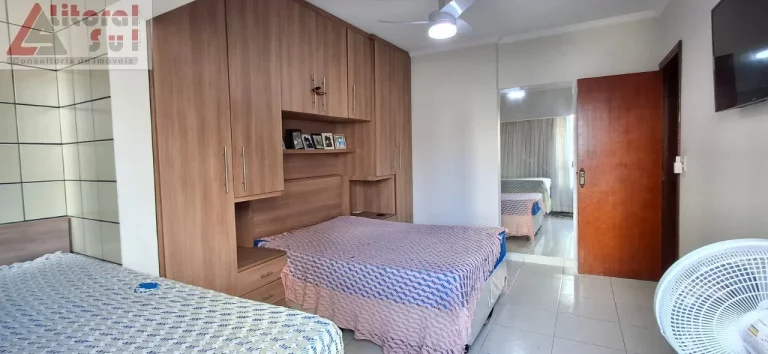 Imagem Oportunidade Imperdível: Apartamento à venda na Praia Grande-SP, no bairro Tupi, com 1 quarto, 1 sala, 1 banheiro, 1 vaga de garagem e 55m².
