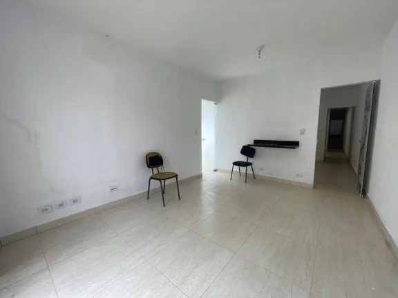 Imagem Casa comercial com 3 salas para alugar Centro de Caraguatatuba-SP