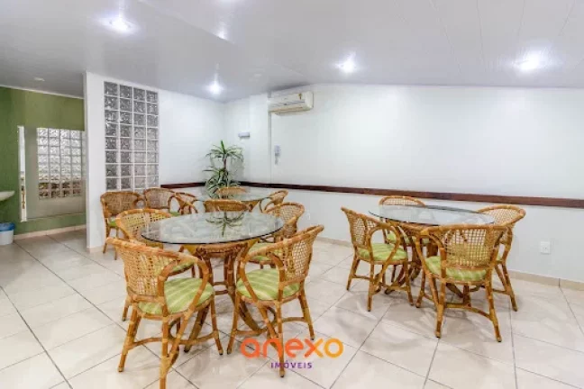 Imagem Apartamento mobiliado com 2 dormitórios e vaga de garagem para locação em Blumenau