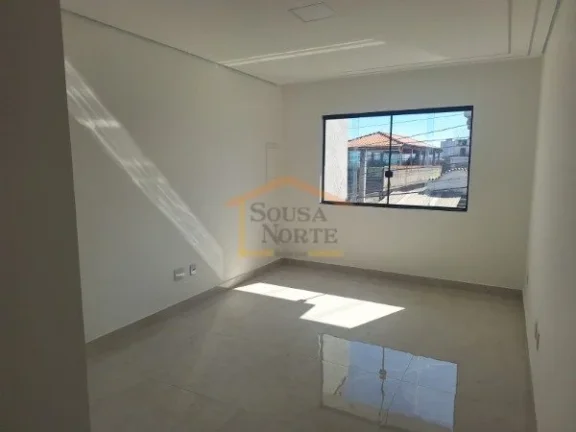 Imagem Sobrado 3 dormitórios, sendo 1 suíte, sala espaçosa, cozinha funcional, 2 lavabos, banheiro socia...