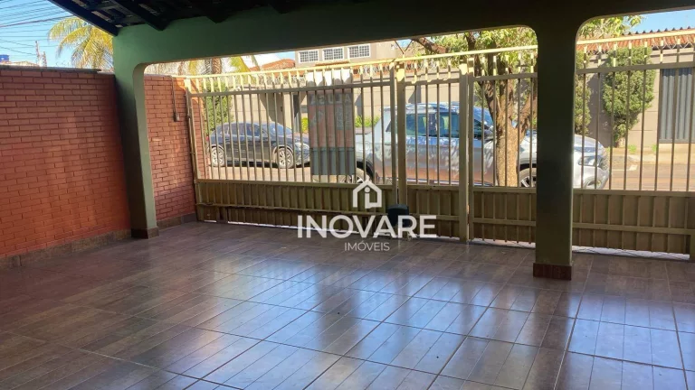 Imagem Casa com 4 dormitórios, 23147 m² - venda por R$ 1.200.000,00 ou aluguel por R$ 4.000,00/mês - Setor Central - Itumbiara/GO