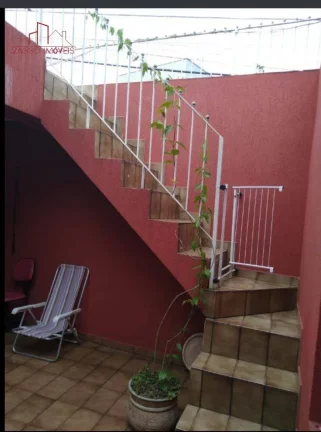 Imagem Casa com 3 Quartos e 3 banheiros à Venda, 180 m²