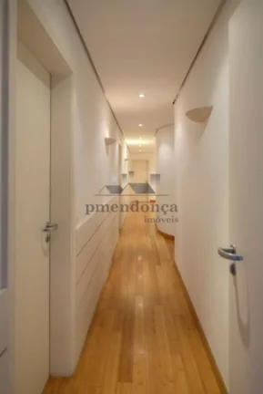 Imagem Incrível Apartamento com magnificos terraços!!! Apartamento de 390m² generosamente distribuídos,...