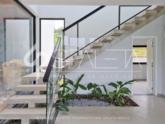 Imagem Maravilhosa residência com arquitetura moderna disponível para locação e venda na Fazenda Serrazul I