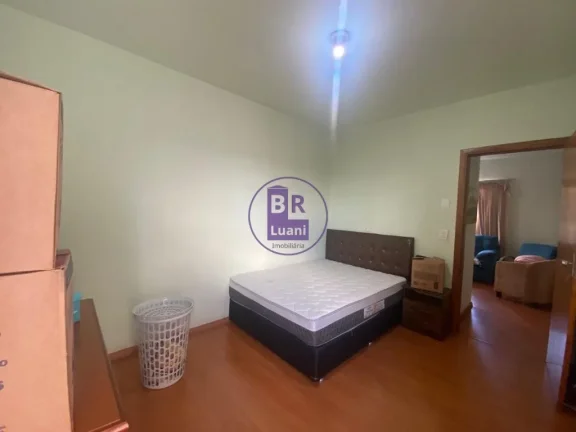 Imagem Sobrado residencial com galpão comercial próximo ao Shopping Boulevard