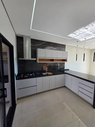 Imagem Casa com 3 dormitórios à venda, 150 m² por R$ 790.000,00 - Villa Verde - Bragança Paulista/SP