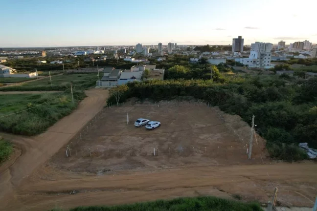 Imagem TERRENO RESIDENCIAL em VITÓRIA DA CONQUISTA - BA, CANDEIAS