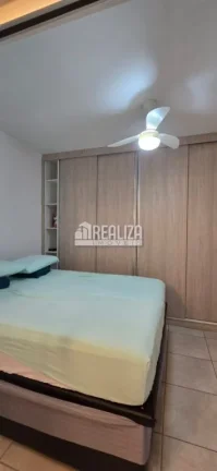 Imagem Casa com Espaço Gourmet e Hidro no Condomínio Portal Beija-flor, bairro Morada Du Park - Uberaba