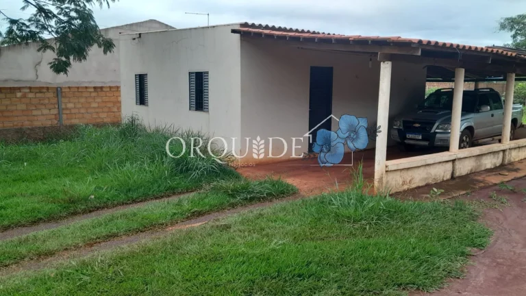 Chácara à venda: 2 quartos, 1 sala, 1 banheiro e 2.000m² de área em Rio Verde-GO!