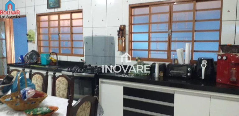Imagem Casa com 2 dormitórios à venda, 170 m² por R$ 350.000,00 - Karfan - Itumbiara/GO