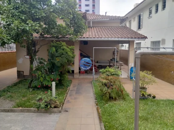 Imagem Casa a venda em Santos no Embaré, tipo raro, oportunidade.