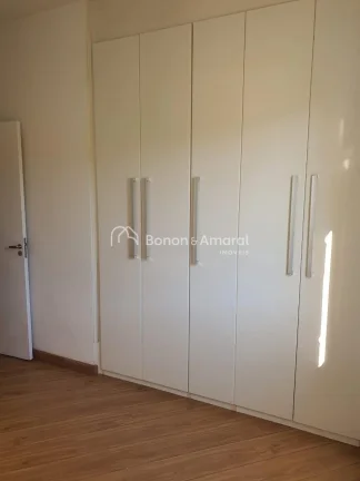Imagem Este aconchegante apartamento em Campinas oferece uma planta bem distribuída, com três dormitório...