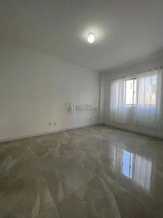 Imagem Apartamento com 2 dormitórios à venda no Centro de Balneário Camboriú/SC
