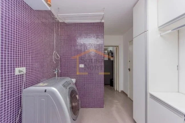 Imagem Apartamento 97m², 2 dormitórios, 2 vagas de garagem, 2 banheiros, área de serviço.
Apartamento l...