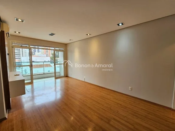 Imagem Apartamento com 94m² de área útil, em excelente localização e rua tranquila no bairro mais dese...