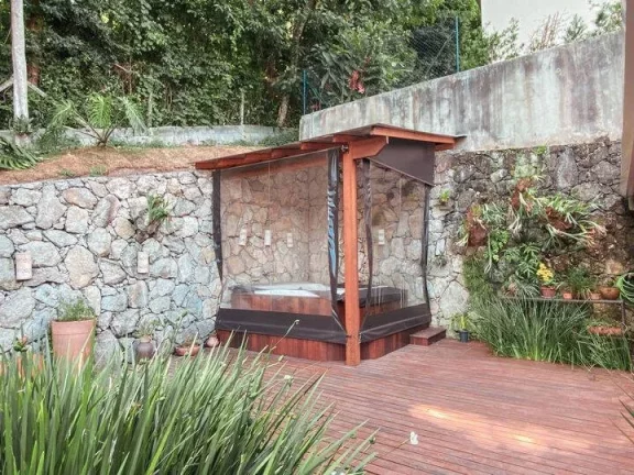 Imagem Casa impecável, com acabamentos de ótimo gosto - Granja Viana