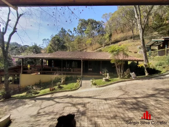 Imagem Chácara a venda com 384,00 m², Região Alta em Santo Antônio do Pinhal/SP.