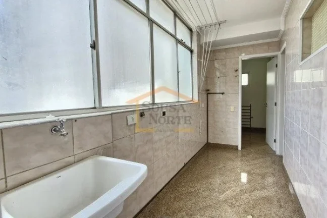 Imagem Apartamento com 125m², distribuído em 3 dormitórios, sendo 1 suíte, 3 banheiros no total. Possui...