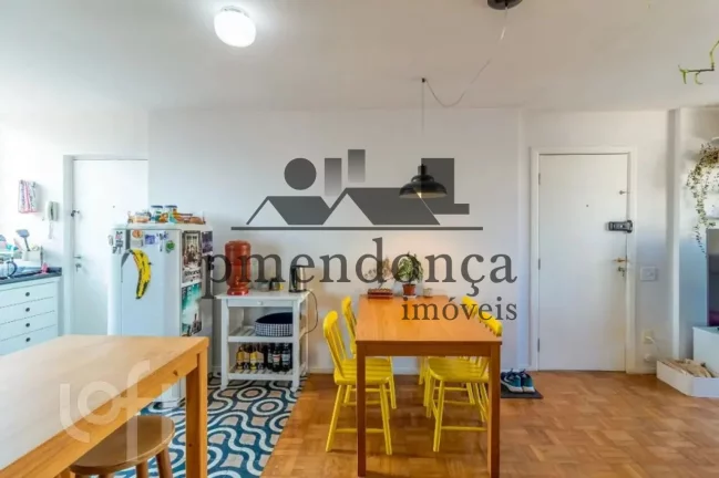 Imagem Apartamento a venda em Pinheiros com 83m², 3 quartos (1suíte) e 1 vaga.
