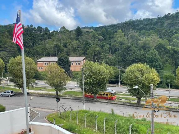 Imagem Linda casa no estilo Americano, um estilo único em Campos do Jordão - SP
