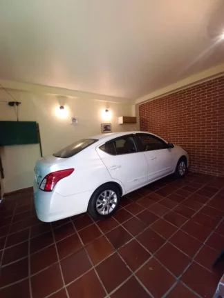 Imagem VENDO LINDO SOBRADO COM 03 DORMITÓRIOS NA VILA MARARI!