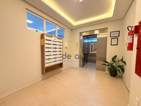 Imagem Apartamento mobiliado 2 vagas de garagem no Bom Retiro com fácil acesso para zona industrial !