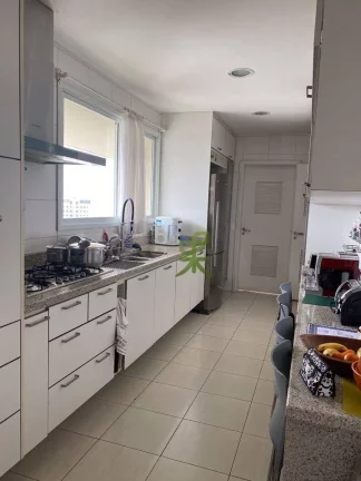 Imagem Apartamento com 4 dormitórios à venda, 194 m² por R$ 1.700.000,00 - Vila Suzana - São Paulo/SP