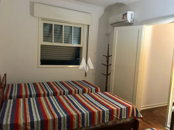 Imagem Apartamento 3 quartos mobiliado a 1 quadra da praia no coração do Gonzaga!