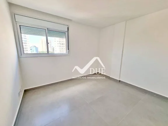 Imagem Apartamento com 2 dormitórios à venda, 69 m² por R$ 595.000,00 - Marapé - Santos/SP