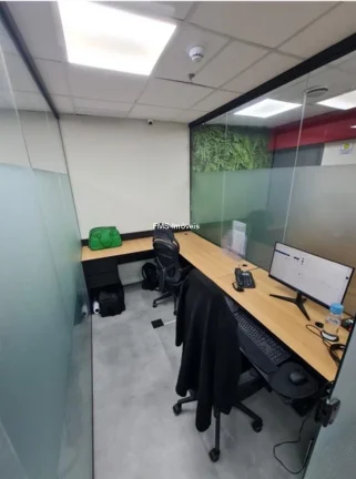 Imagem Conjunto Comercial para Locação em Indianópolis, São Paulo-SP: 1 sala, 1 vaga, 46m² de área.